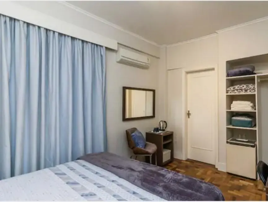 Loft / Flat com 1 quarto à venda, 18m2 em Centro Histórico, Porto Alegre - RS - imagem 3 Foto 3 de Loft / Flat com 1 quarto à venda, 18m2 em Centro Histórico, Porto Alegre - RS