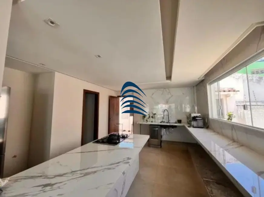 Casa com 4 quartos à venda, 330m2 em Vilas do Atlântico, Lauro De Freitas - BA - imagem 4 Foto 4 de Casa com 4 quartos à venda, 330m2 em Vilas do Atlântico, Lauro De Freitas - BA