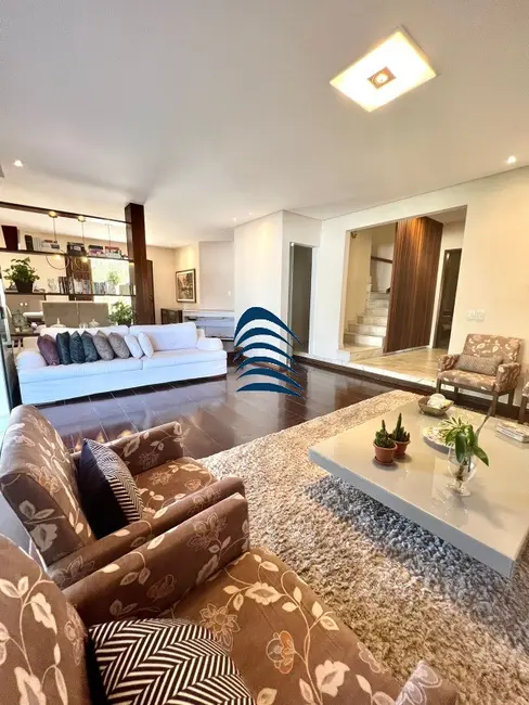 Casa com 5 quartos à venda, 559m2 em Itaigara, Salvador - BA - imagem 8 Foto 8 de Casa com 5 quartos à venda, 559m2 em Itaigara, Salvador - BA