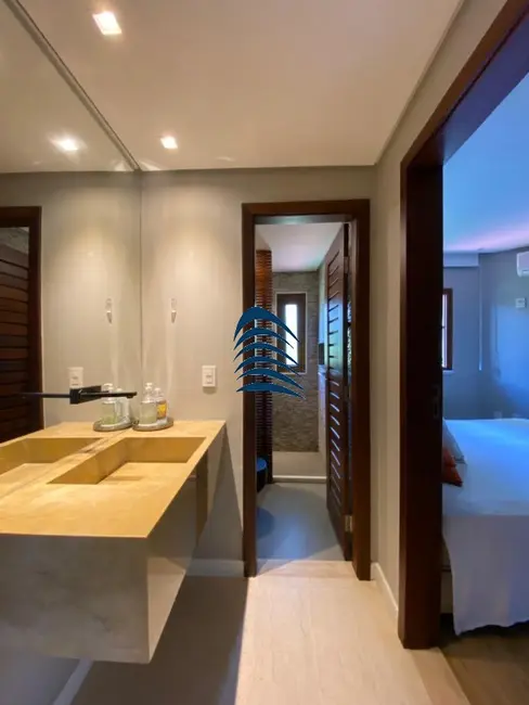 Foto 2 de Casa de Condomínio com 4 quartos à venda, 400m2 em Camacari - BA