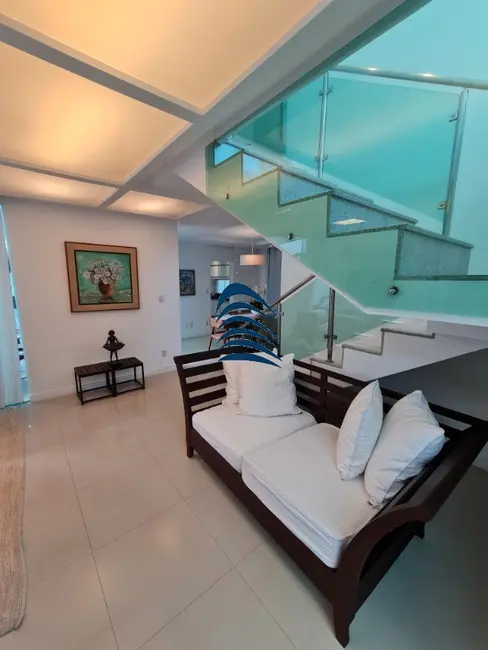 Casa com 5 quartos à venda, 264m2 em Vilas do Atlântico, Lauro De Freitas - BA - imagem 3 Foto 3 de Casa com 5 quartos à venda, 264m2 em Vilas do Atlântico, Lauro De Freitas - BA