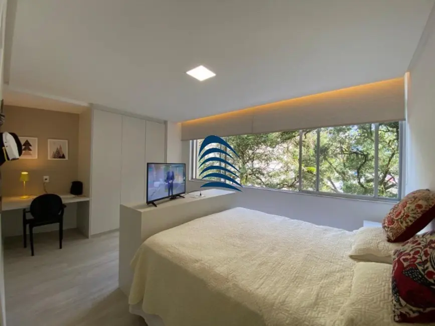 Foto 2 de Apartamento com 3 quartos à venda, 239m2 em Vitória, Salvador - BA