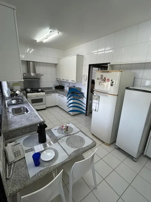 Apartamento com 4 quartos à venda, 300m2 em Ondina, Salvador - BA - imagem 7 Foto 7 de Apartamento com 4 quartos à venda, 300m2 em Ondina, Salvador - BA