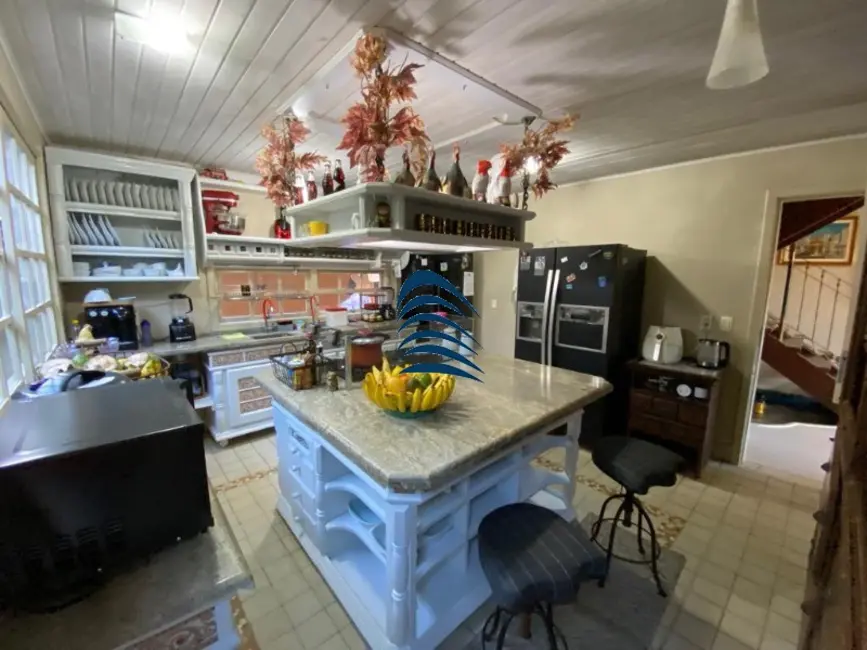 Casa com 4 quartos à venda, 300m2 em Vilas do Atlântico, Lauro De Freitas - BA - imagem 6 Foto 6 de Casa com 4 quartos à venda, 300m2 em Vilas do Atlântico, Lauro De Freitas - BA