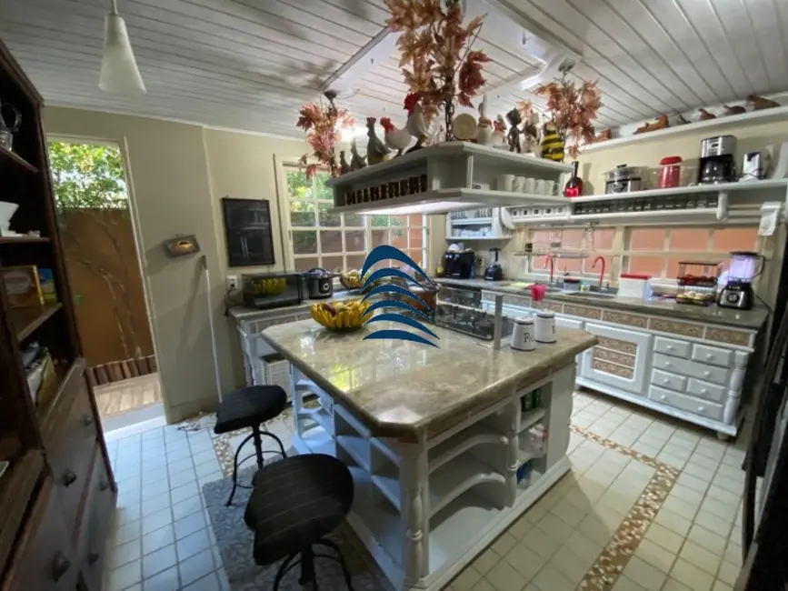 Casa com 4 quartos à venda, 300m2 em Vilas do Atlântico, Lauro De Freitas - BA - imagem 8 Foto 8 de Casa com 4 quartos à venda, 300m2 em Vilas do Atlântico, Lauro De Freitas - BA