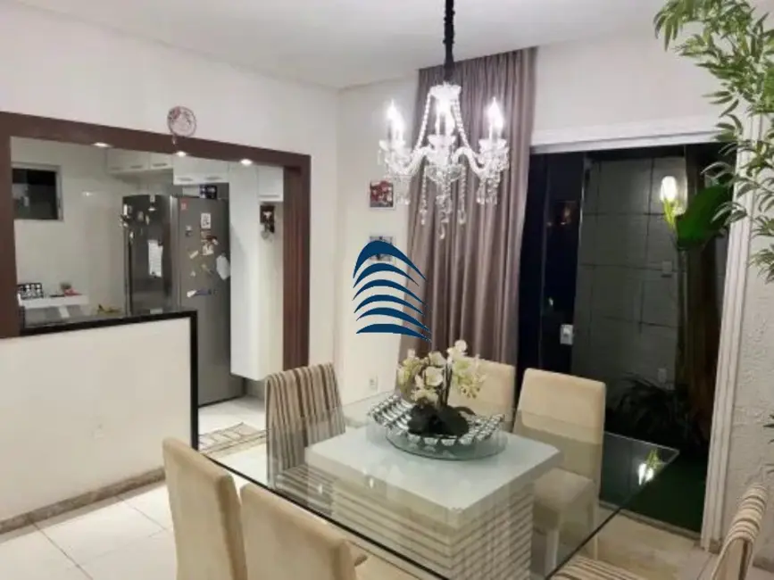 Foto 2 de Casa de Condomínio com 4 quartos à venda, 325m2 em Buraquinho, Lauro De Freitas - BA