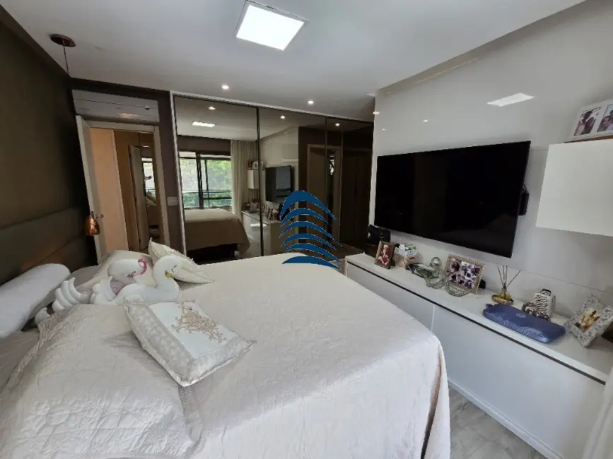 Apartamento com 4 quartos à venda, 155m2 em Pituaçu, Salvador - BA - imagem 8 Foto 8 de Apartamento com 4 quartos à venda, 155m2 em Pituaçu, Salvador - BA