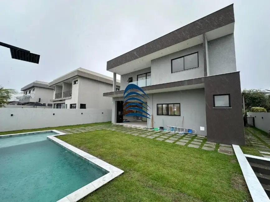 Foto 1 de Casa de Condomínio com 4 quartos à venda, 275m2 em Camacari - BA