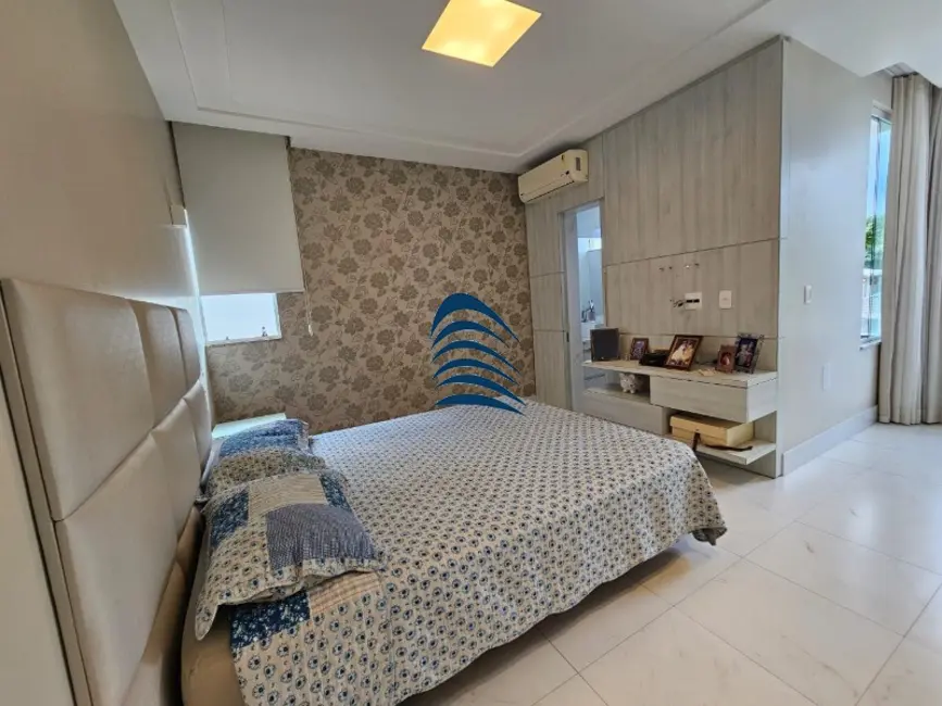Foto 4 de Casa de Condomínio com 4 quartos à venda, 349m2 em Camacari - BA