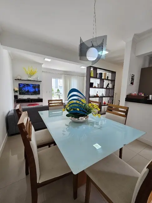 Casa com 3 quartos à venda, 160m2 em Buraquinho, Lauro De Freitas - BA - imagem 8 Foto 8 de Casa com 3 quartos à venda, 160m2 em Buraquinho, Lauro De Freitas - BA