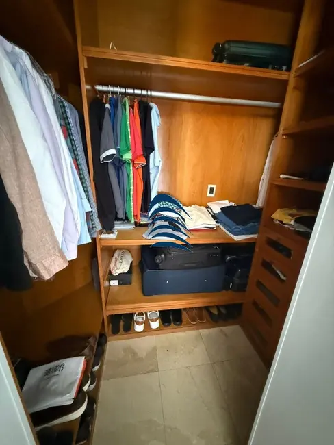 Apartamento com 3 quartos à venda, 207m2 em Pituba, Salvador - BA - imagem 3 Foto 3 de Apartamento com 3 quartos à venda, 207m2 em Pituba, Salvador - BA