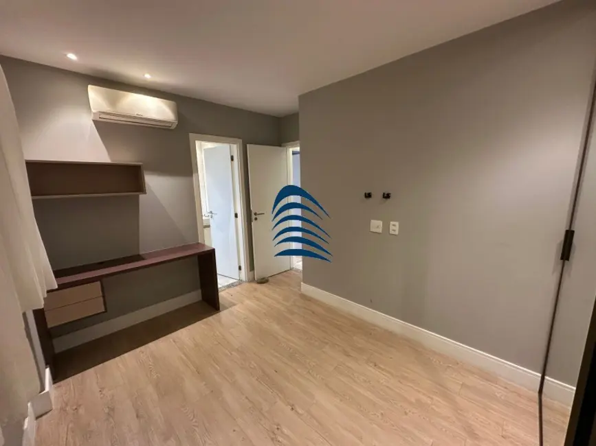 Apartamento com 3 quartos à venda, 165m2 em Pituaçu, Salvador - BA - imagem 3 Foto 3 de Apartamento com 3 quartos à venda, 165m2 em Pituaçu, Salvador - BA