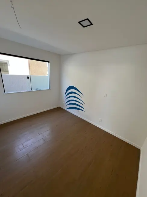 Foto 3 de Casa de Condomínio com 4 quartos à venda, 200m2 em Camacari - BA
