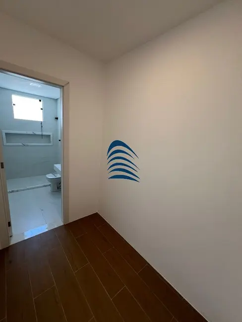 Foto 2 de Casa de Condomínio com 4 quartos à venda, 200m2 em Camacari - BA