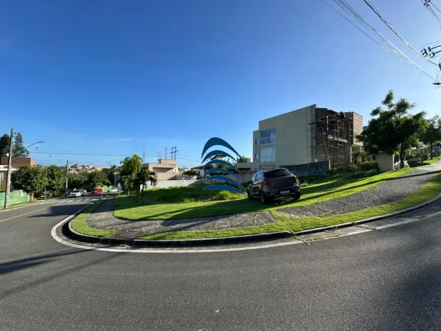 Terreno / Lote à venda, 490m2 em Alphaville II, Salvador - BA - imagem 8 Foto 8 de Terreno / Lote à venda, 490m2 em Alphaville II, Salvador - BA