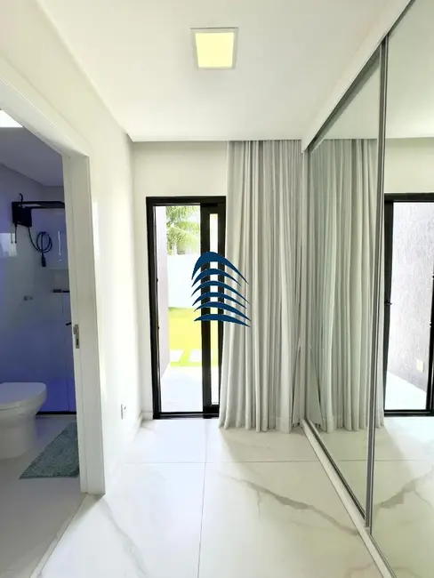 Foto 4 de Casa de Condomínio com 3 quartos à venda, 235m2 em Camacari - BA