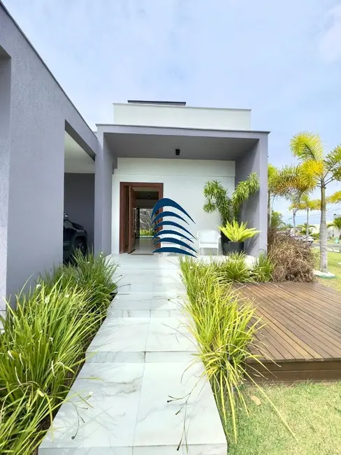 Foto 1 de Casa de Condomínio com 3 quartos à venda, 235m2 em Camacari - BA
