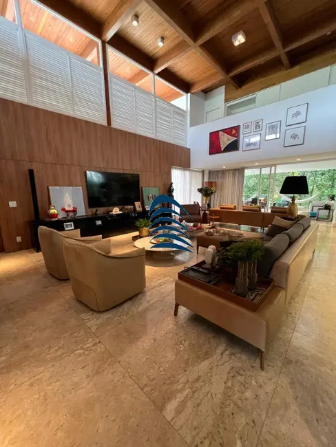 Casa de Condomínio com 5 quartos à venda, 770m2 em Alphaville I, Salvador - BA - imagem 3 Foto 3 de Casa de Condomínio com 5 quartos à venda, 770m2 em Alphaville I, Salvador - BA