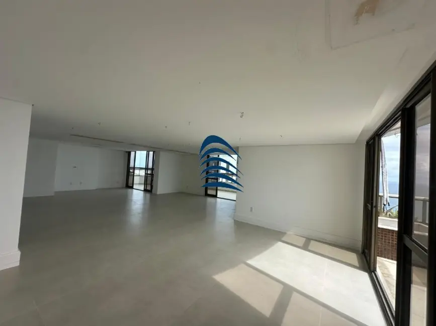 Foto 2 de Apartamento com 4 quartos à venda, 312m2 em Ondina, Salvador - BA