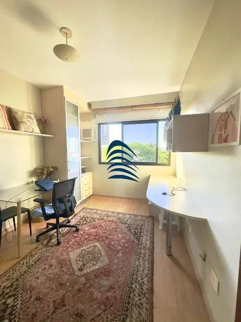 Foto 2 de Apartamento com 3 quartos à venda, 180m2 em Acupe de Brotas, Salvador - BA