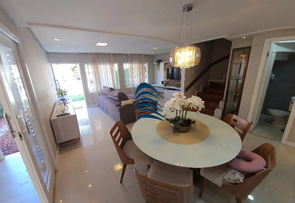 Foto 2 de Casa com 3 quartos à venda, 260m2 em Praia do Flamengo, Salvador - BA
