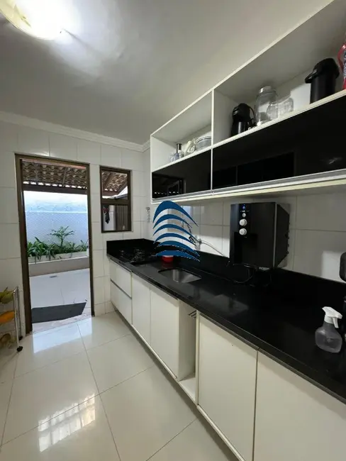 Foto 2 de Casa de Condomínio com 4 quartos à venda, 120m2 em Camacari - BA