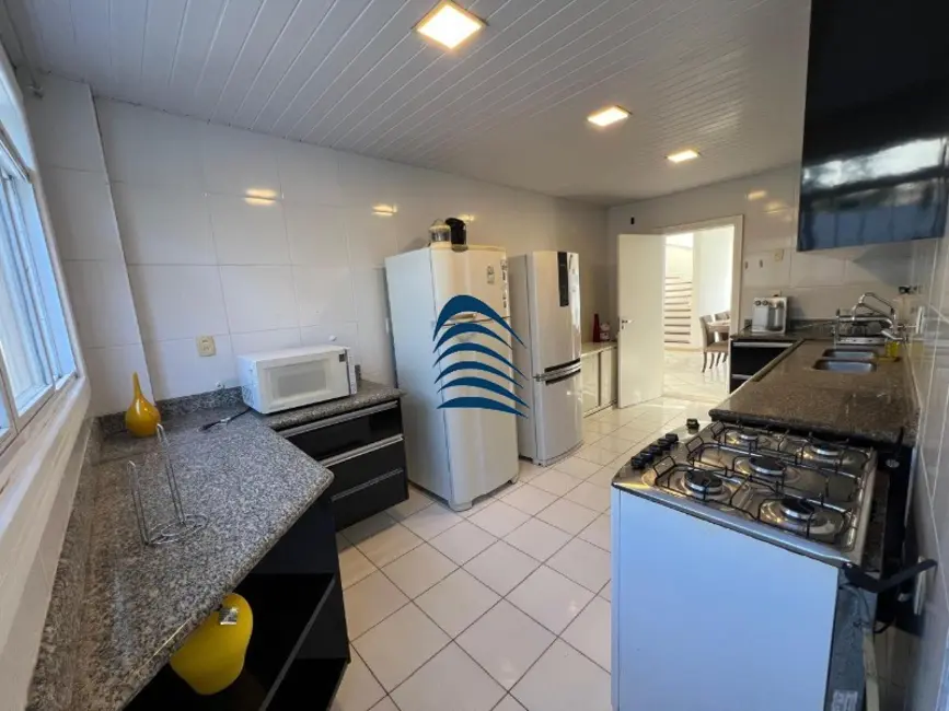 Casa de Condomínio com 5 quartos à venda, 401m2 em Vilas do Atlântico, Lauro De Freitas - BA - imagem 3 Foto 3 de Casa de Condomínio com 5 quartos à venda, 401m2 em Vilas do Atlântico, Lauro De Freitas - BA