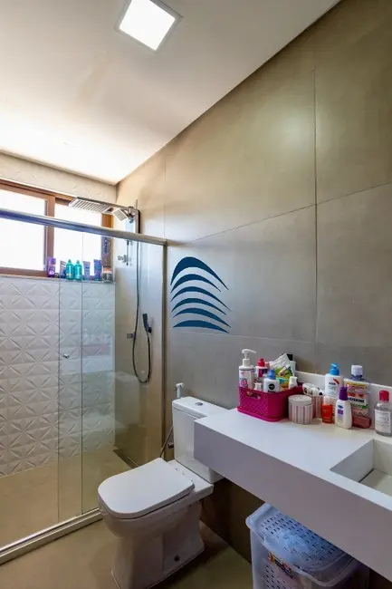 Casa com 4 quartos à venda, 380m2 em Pituaçu, Salvador - BA - imagem 3 Foto 3 de Casa com 4 quartos à venda, 380m2 em Pituaçu, Salvador - BA