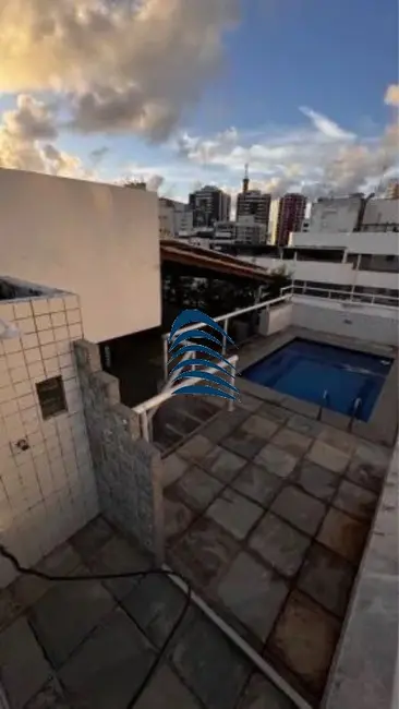 Apartamento com 5 quartos à venda, 235m2 em Pituba, Salvador - BA - imagem 4 Foto 4 de Apartamento com 5 quartos à venda, 235m2 em Pituba, Salvador - BA