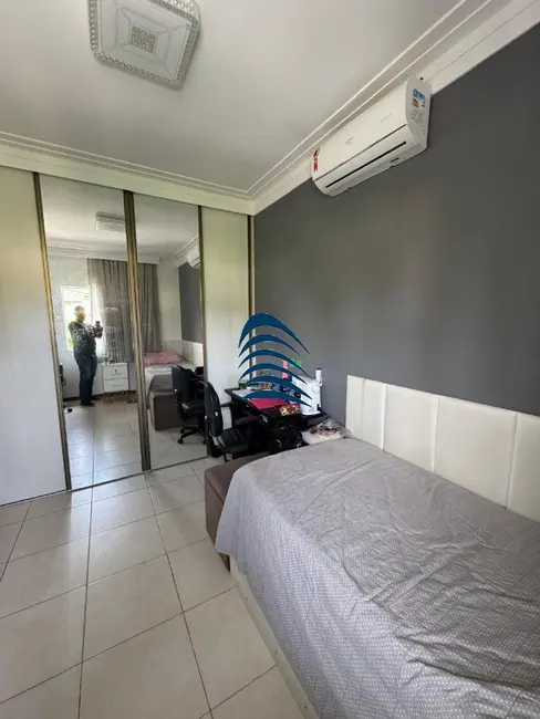 Casa de Condomínio com 4 quartos à venda, 250m2 em Vilas do Atlântico, Lauro De Freitas - BA - imagem 2 Foto 2 de Casa de Condomínio com 4 quartos à venda, 250m2 em Vilas do Atlântico, Lauro De Freitas - BA