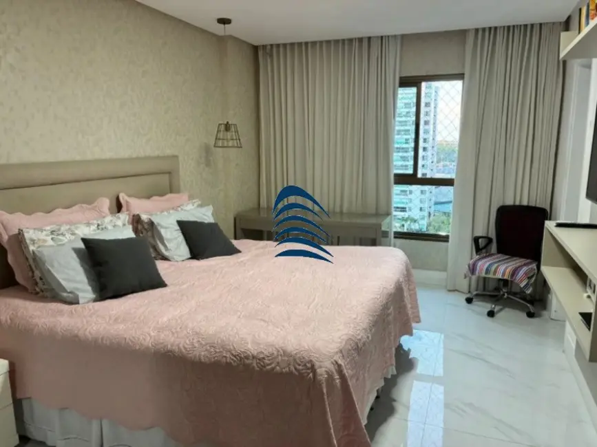 Foto 3 de Apartamento com 3 quartos à venda, 166m2 em Patamares, Salvador - BA