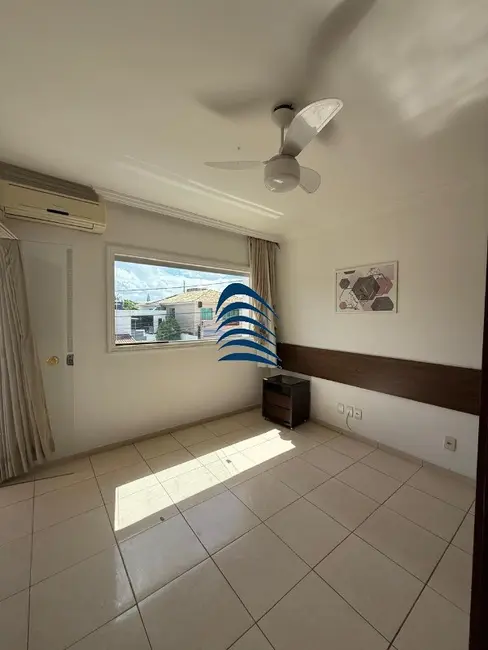 Casa com 3 quartos à venda, 300m2 em Centro, Lauro De Freitas - BA - imagem 4 Foto 4 de Casa com 3 quartos à venda, 300m2 em Centro, Lauro De Freitas - BA
