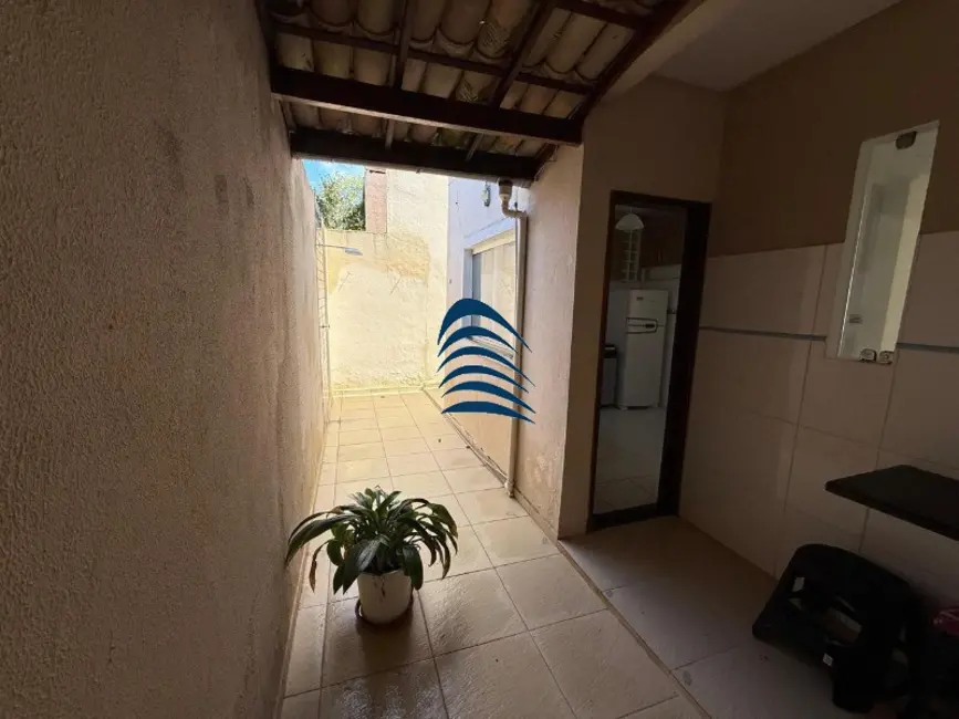 Casa com 3 quartos à venda, 300m2 em Centro, Lauro De Freitas - BA - imagem 3 Foto 3 de Casa com 3 quartos à venda, 300m2 em Centro, Lauro De Freitas - BA
