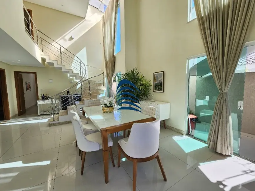 Foto 1 de Casa de Condomínio com 4 quartos à venda, 242m2 em Buraquinho, Lauro De Freitas - BA