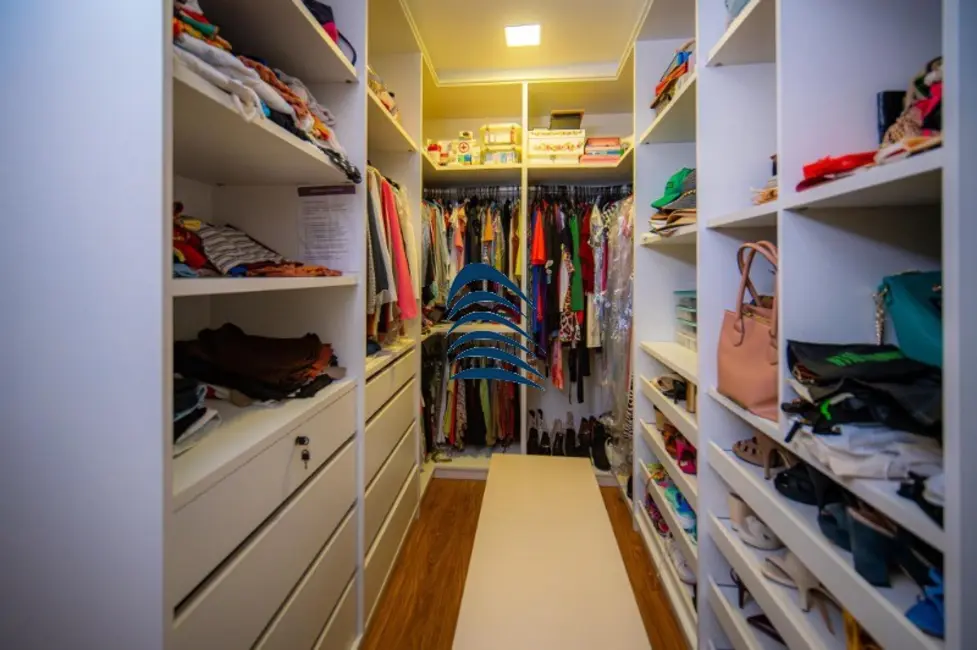 Casa de Condomínio com 5 quartos à venda, 436m2 em Alphaville II, Salvador - BA - imagem 8 Foto 8 de Casa de Condomínio com 5 quartos à venda, 436m2 em Alphaville II, Salvador - BA