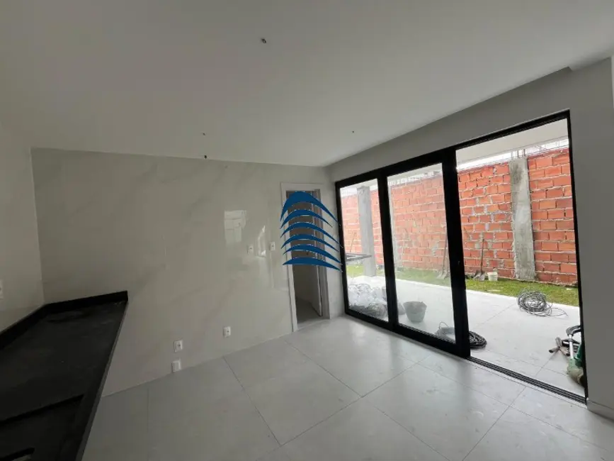 Foto 2 de Casa de Condomínio com 4 quartos à venda, 169m2 em Camacari - BA