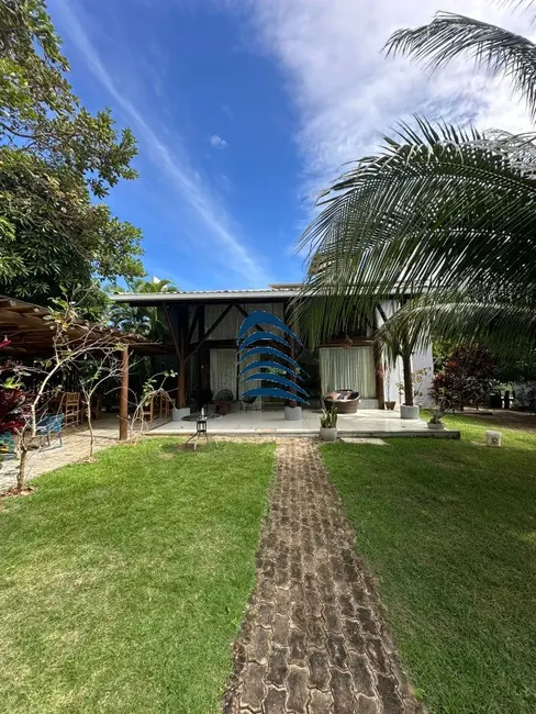 Foto 1 de Casa com 4 quartos à venda, 260m2 em Camacari - BA