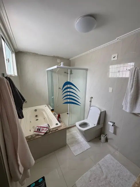 Casa com 5 quartos à venda, 370m2 em Vilas do Atlântico, Lauro De Freitas - BA - imagem 9 Foto 9 de Casa com 5 quartos à venda, 370m2 em Vilas do Atlântico, Lauro De Freitas - BA