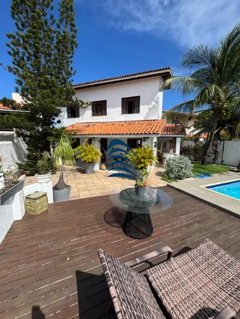 Casa com 5 quartos à venda, 370m2 em Vilas do Atlântico, Lauro De Freitas - BA - imagem 1 Foto 1 de Casa com 5 quartos à venda, 370m2 em Vilas do Atlântico, Lauro De Freitas - BA