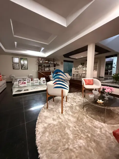Casa com 5 quartos à venda, 600m2 em Itaigara, Salvador - BA - imagem 6 Foto 6 de Casa com 5 quartos à venda, 600m2 em Itaigara, Salvador - BA