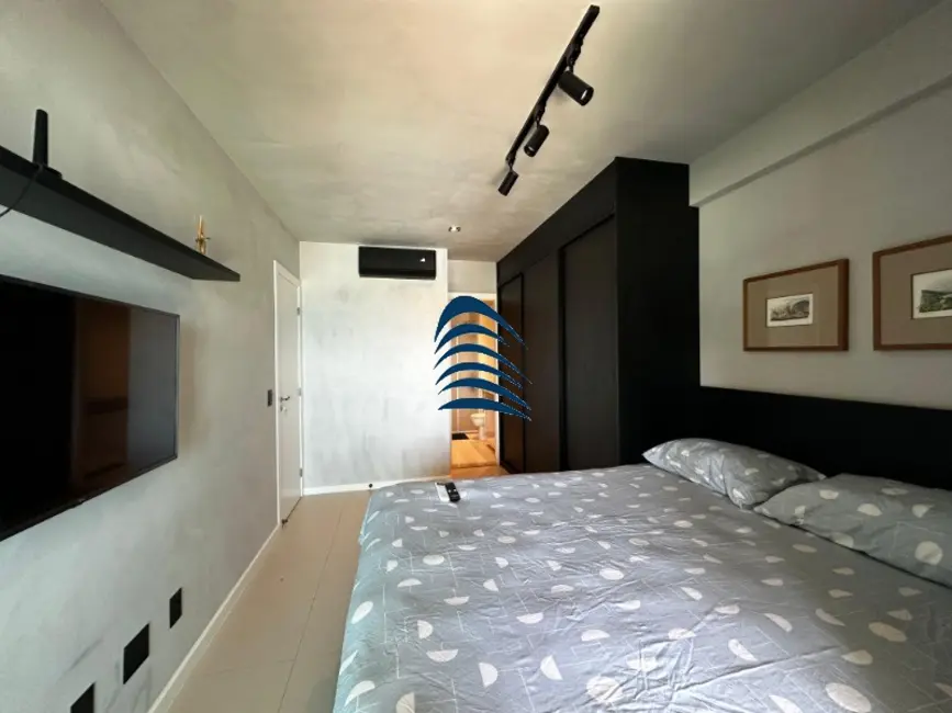 Apartamento com 1 quarto à venda, 65m2 em Ondina, Salvador - BA - imagem 2 Foto 2 de Apartamento com 1 quarto à venda, 65m2 em Ondina, Salvador - BA