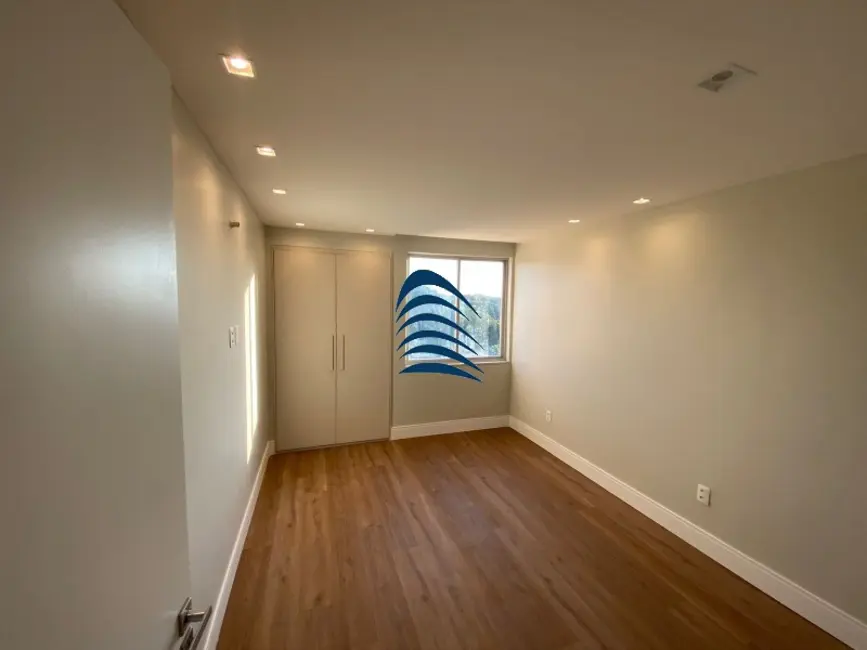 Apartamento com 3 quartos à venda, 110m2 em Ondina, Salvador - BA - imagem 5 Foto 5 de Apartamento com 3 quartos à venda, 110m2 em Ondina, Salvador - BA