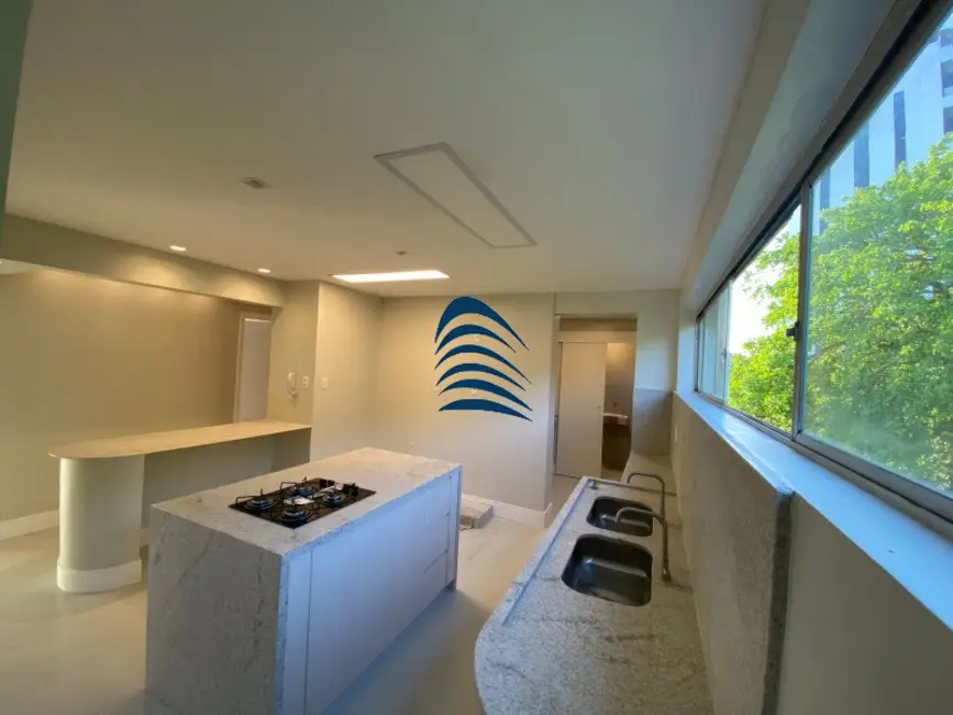 Apartamento com 3 quartos à venda, 110m2 em Ondina, Salvador - BA - imagem 7 Foto 7 de Apartamento com 3 quartos à venda, 110m2 em Ondina, Salvador - BA