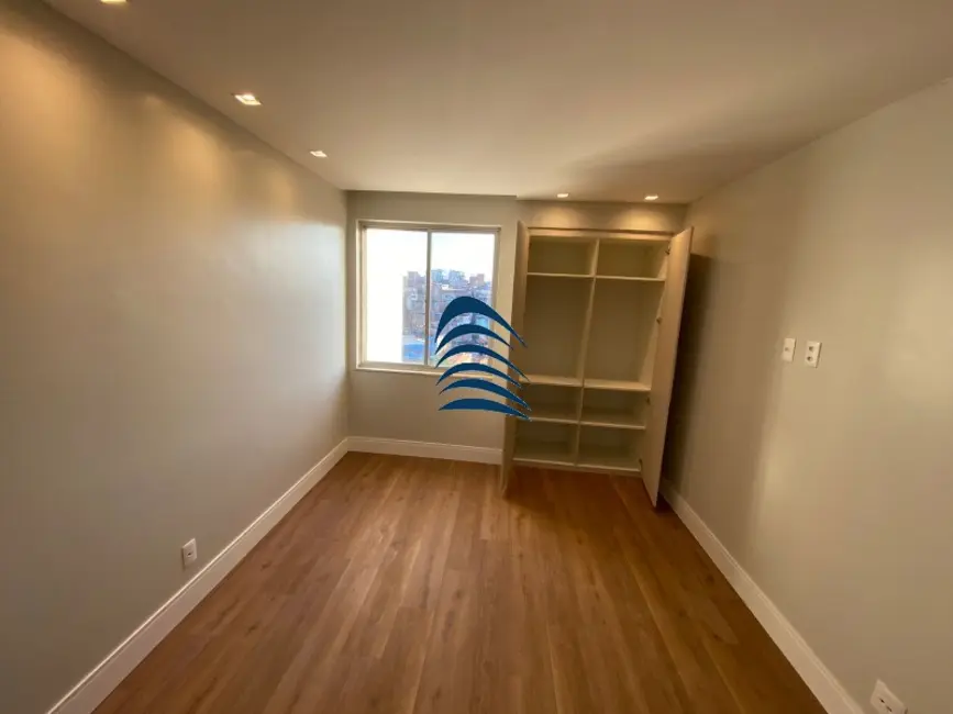 Apartamento com 3 quartos à venda, 110m2 em Ondina, Salvador - BA - imagem 8 Foto 8 de Apartamento com 3 quartos à venda, 110m2 em Ondina, Salvador - BA