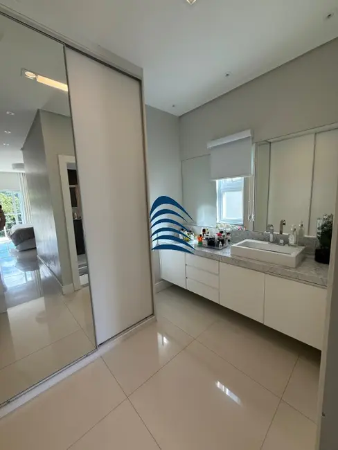Casa de Condomínio com 5 quartos à venda, 610m2 em Alphaville II, Salvador - BA - imagem 2 Foto 2 de Casa de Condomínio com 5 quartos à venda, 610m2 em Alphaville II, Salvador - BA