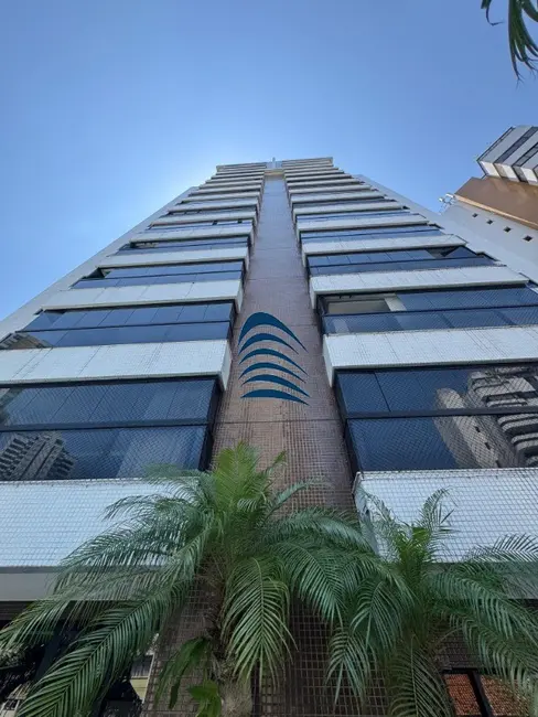 Apartamento com 2 quartos à venda, 105m2 em Graça, Salvador - BA - imagem 2 Foto 2 de Apartamento com 2 quartos à venda, 105m2 em Graça, Salvador - BA