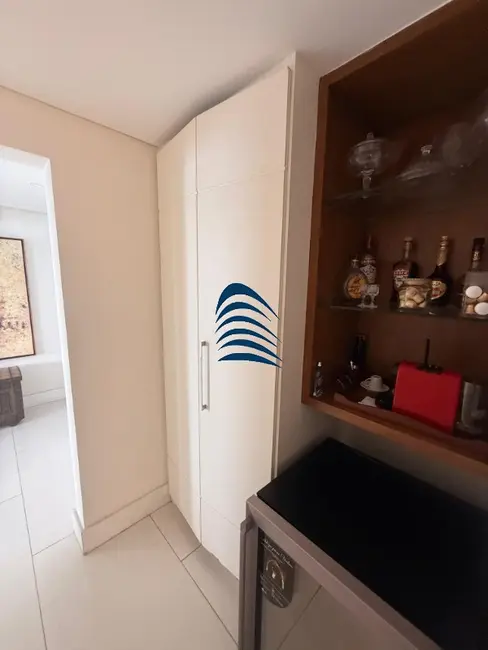 Apartamento com 3 quartos à venda, 278m2 em Vitória, Salvador - BA - imagem 2 Foto 2 de Apartamento com 3 quartos à venda, 278m2 em Vitória, Salvador - BA