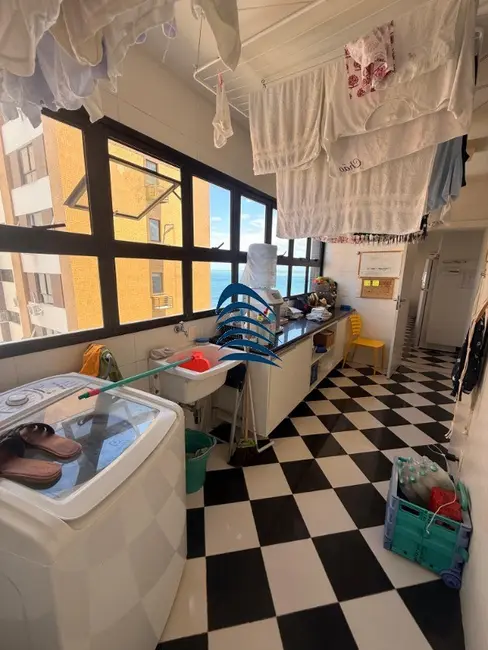 Apartamento com 3 quartos à venda, 278m2 em Vitória, Salvador - BA - imagem 9 Foto 9 de Apartamento com 3 quartos à venda, 278m2 em Vitória, Salvador - BA