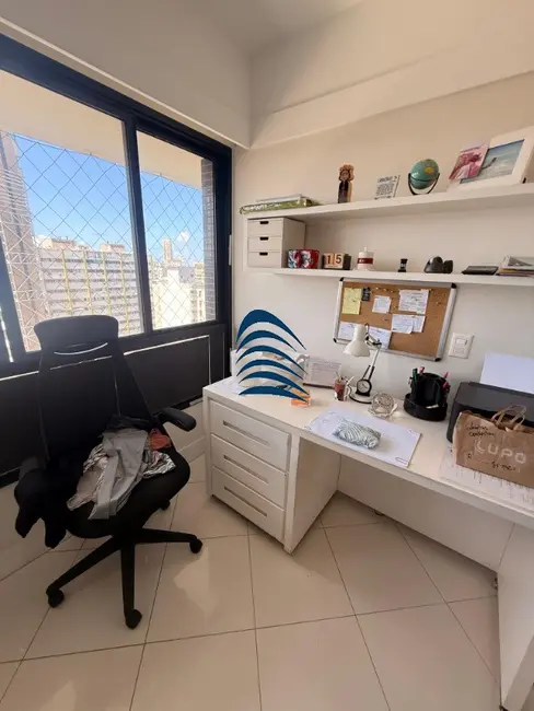 Apartamento com 3 quartos à venda, 278m2 em Vitória, Salvador - BA - imagem 4 Foto 4 de Apartamento com 3 quartos à venda, 278m2 em Vitória, Salvador - BA