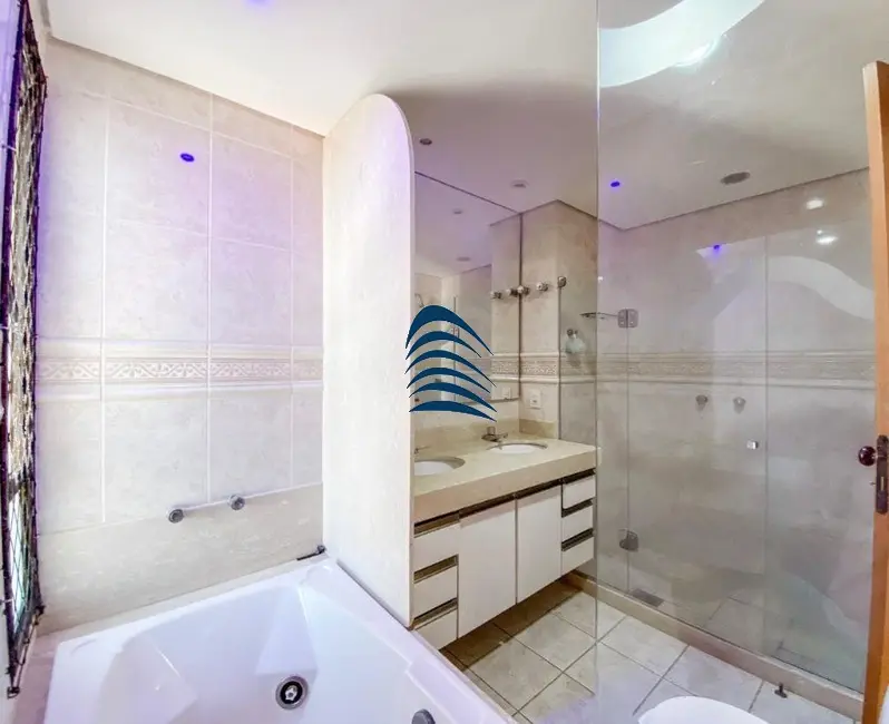 Apartamento com 4 quartos à venda, 188m2 em Pituba, Salvador - BA - imagem 5 Foto 5 de Apartamento com 4 quartos à venda, 188m2 em Pituba, Salvador - BA